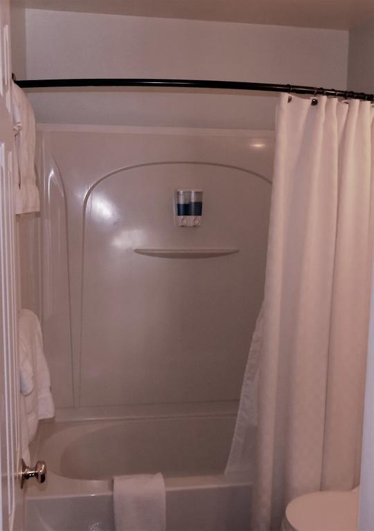 Wilderness Inn Bed And Breakfast Норт-Вудсток Экстерьер фото